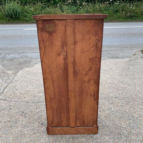 VICTORIAN MAHOGANY WELLINGTON CHEST WITH BRASS CORBELS - ADDITIONAL PHOTO 1