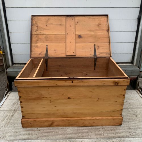 VICTORIAN PINE BLANKET BOX - ADDITIONAL PHOTO 8