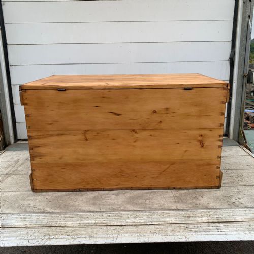 VICTORIAN PINE BLANKET BOX - ADDITIONAL PHOTO 10