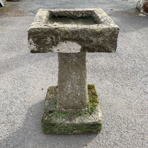 PURBECK STONE BIRD BATH WITH A SQUARE TOP - ADDITIONAL PHOTO 1