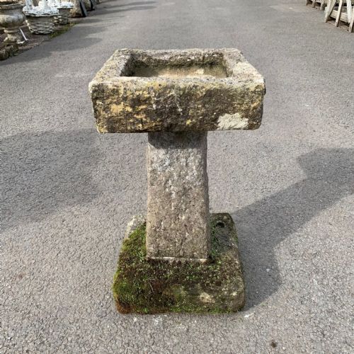 PURBECK STONE BIRD BATH WITH A SQUARE TOP - ADDITIONAL PHOTO 2