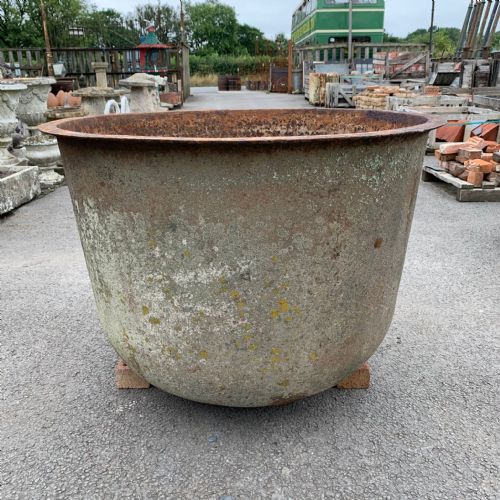 LARGE SCALE CAST IRON BOILER C1900 - ADDITIONAL PHOTO 3