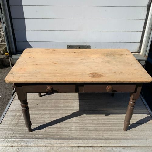 VICTORIAN SCRUB TOP PINE TABLE WITH PAINTED BASE - ADDITIONAL PHOTO 5
