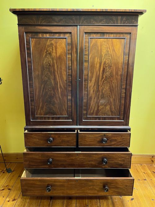 WILLIAM IV 1837 MAHOGANY LINEN PRESS - ADDITIONAL PHOTO 6
