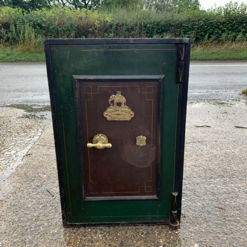 circa 1900 midland safe in original paint - CATEGORY: ANTIQUE MISCELLANEOUS - DATED 1900