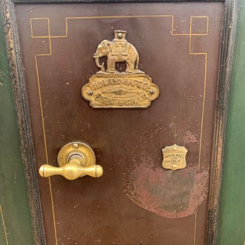 CIRCA 1900 MIDLAND SAFE IN ORIGINAL PAINT - ADDITIONAL PHOTO 4