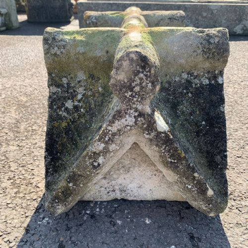 19TH CENTURY GOTHIC STYLE LIMESTONE PILLAR CAPS - ADDITIONAL PHOTO 1