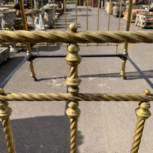 VICTORIAN 5FT WIDE BRASS BED - ADDITIONAL PHOTO 1