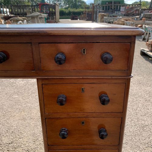 VICTORIAN MAHOGANY KNEEHOLE DESK - ADDITIONAL PHOTO 11