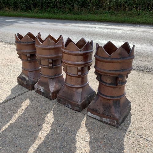 SET OF 4 VICTORIAN GLAZED CASTLE TOP CHIMNEY POTS - ADDITIONAL PHOTO 1