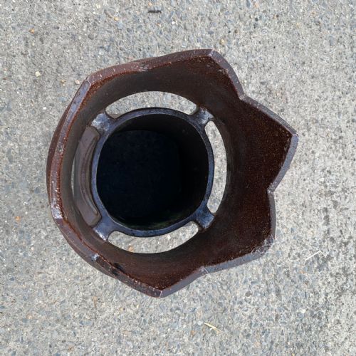 SET OF 4 VICTORIAN GLAZED CASTLE TOP CHIMNEY POTS - ADDITIONAL PHOTO 4