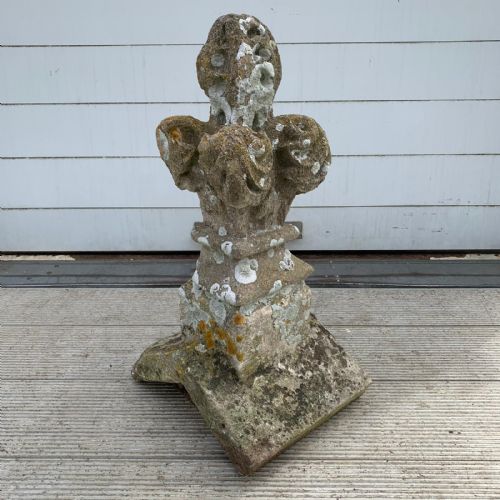 18TH CENTURY CARVED STONE FINIAL - ADDITIONAL PHOTO 1
