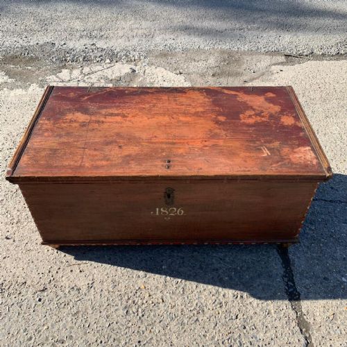 LARGE ORIGINAL PAINTED PINE BLANKET BOX WITH INTERNAL CANDLE BOX - ADDITIONAL PHOTO 3