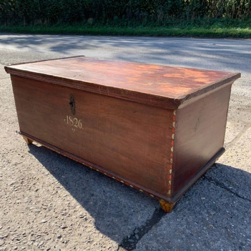 LARGE ORIGINAL PAINTED PINE BLANKET BOX WITH INTERNAL CANDLE BOX - ADDITIONAL PHOTO 9