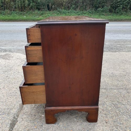 C1800 GEORGIAN MAHOGANY 4 DRAWER CHEST - ADDITIONAL PHOTO 2