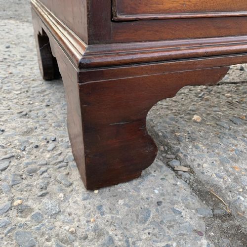 C1800 GEORGIAN MAHOGANY 4 DRAWER CHEST - ADDITIONAL PHOTO 5