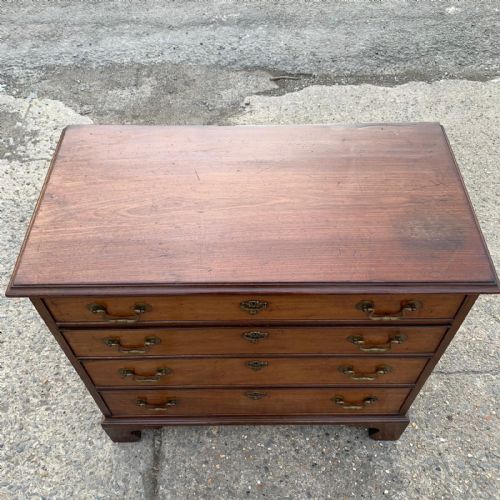 C1800 GEORGIAN MAHOGANY 4 DRAWER CHEST - ADDITIONAL PHOTO 9