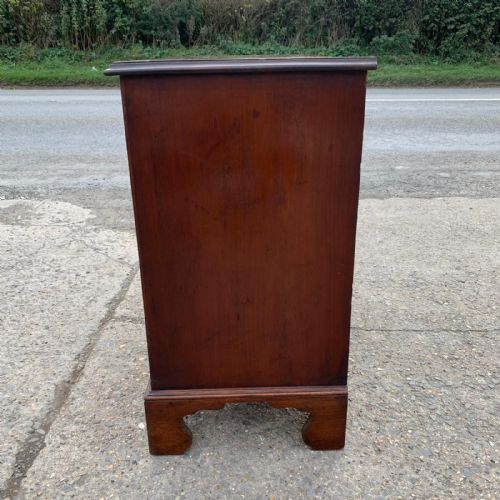 C1800 GEORGIAN MAHOGANY 4 DRAWER CHEST - ADDITIONAL PHOTO 10