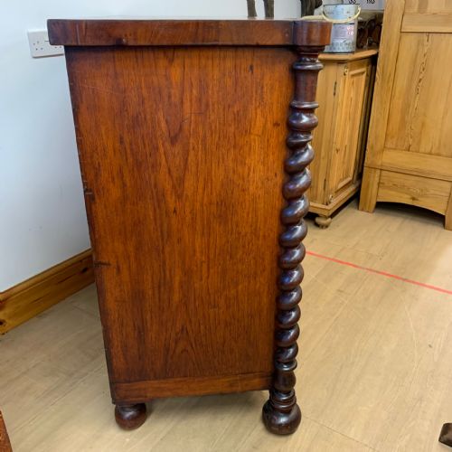 VICTORIAN MAHOGANY SERPENTINE CHEST OF DRAWERS - ADDITIONAL PHOTO 10