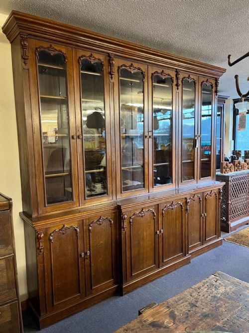 a late 19th century oak library bookcase - CATEGORY: ANTIQUE BOOKCASES - DATED VICTORIAN