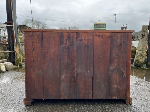 VICTORIAN PITCH PINE 22 CHEST OF DRAWERS WITH ORIGINAL BRASS HANDLES - ADDITIONAL PHOTO 4