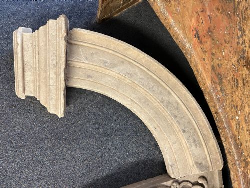 19TH CENTURY VICTORIAN LIMESTONE DOOR WINDOW ARCH - ADDITIONAL PHOTO 2