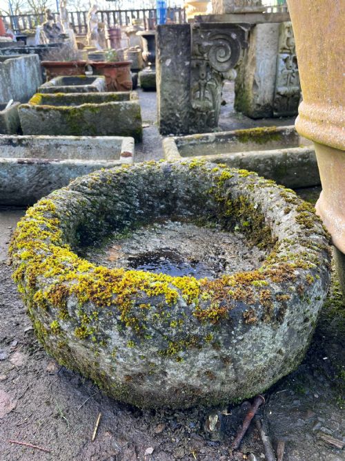 19TH CENTURY CORNISH GRANITE ROUND TROUGH - ADDITIONAL PHOTO 1