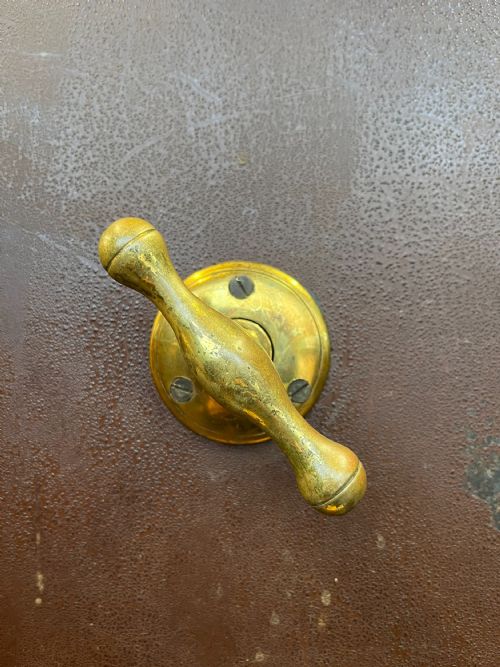 LARGE 1920'S SAFE MADE BY CYRUS PRICE AND CO LTD WOLVERHAMPTON COMPLETE WITH KEY - ADDITIONAL PHOTO 3