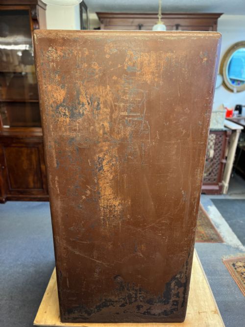 LARGE 1920'S SAFE MADE BY CYRUS PRICE AND CO LTD WOLVERHAMPTON COMPLETE WITH KEY - ADDITIONAL PHOTO 13