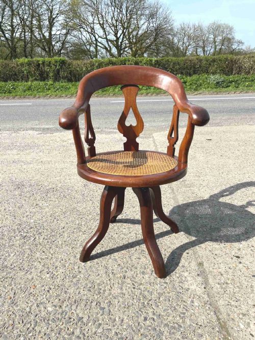 victorian mahogany swivel chair - CATEGORY: ANTIQUE CHAIRS - DATED VICTORIAN