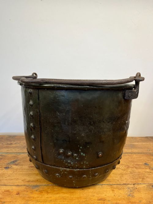 19TH CENTURY COPPER CAULDRON WITH IRON HANDLE - ADDITIONAL PHOTO 3