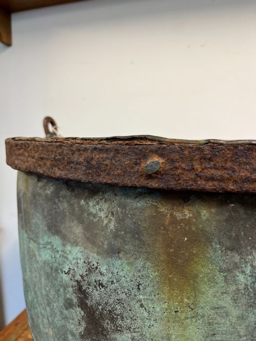 19TH CENTURY RIVETED COPPER CAULDRON - ADDITIONAL PHOTO 3