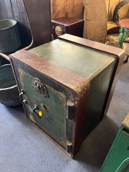CIRCA 1900 MILNERS SAFE - ADDITIONAL PHOTO 6