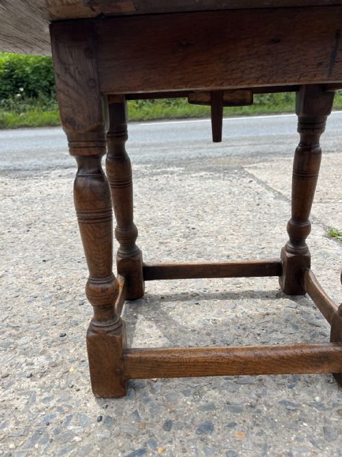 1920'S OCCASIONAL COFFEE TABLE WITH SWIVEL TOP - ADDITIONAL PHOTO 2