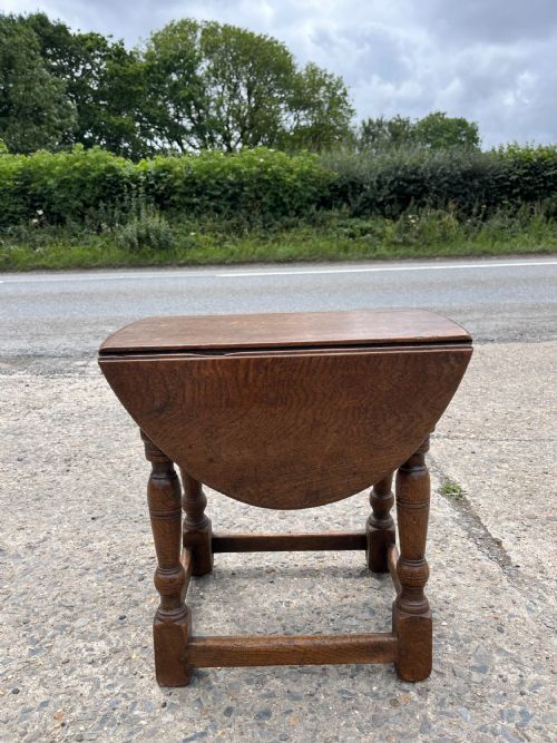1920'S OCCASIONAL COFFEE TABLE WITH SWIVEL TOP - ADDITIONAL PHOTO 4