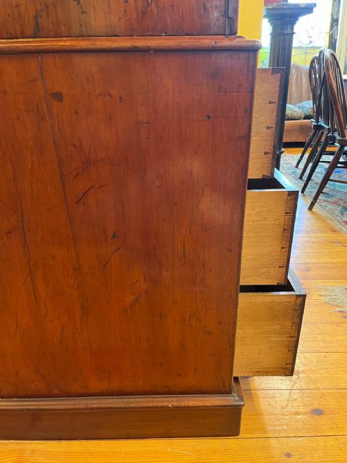 VICTORIAN MAHOGANY LINEN PRESS - ADDITIONAL PHOTO 4