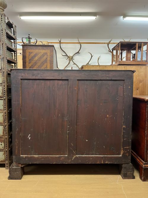 GEORGIAN MAHOGANY CHEST OF DRAWERS - ADDITIONAL PHOTO 8