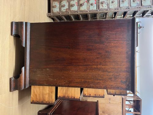 GEORGIAN MAHOGANY CHEST OF DRAWERS - ADDITIONAL PHOTO 9