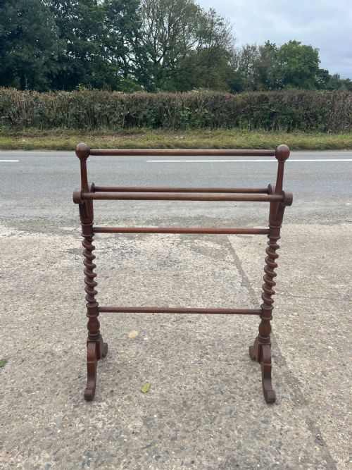 victorian mahogany towel rail - CATEGORY: ANTIQUE MISCELLANEOUS - DATED VICTORIAN