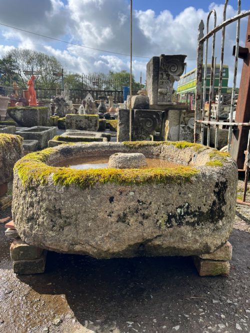 18TH 19TH CENTURY CORNISH GRANITE PIG FEEDING TROUGH - ADDITIONAL PHOTO 1