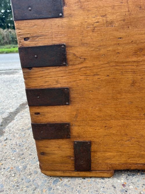 19TH CENTURY PINE SEA CHEST - ADDITIONAL PHOTO 6