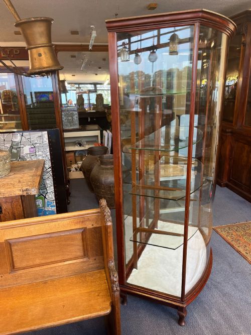 190020S MAHOGANY BOW FRONT SHOP DISPLAY CABINET - ADDITIONAL PHOTO 4