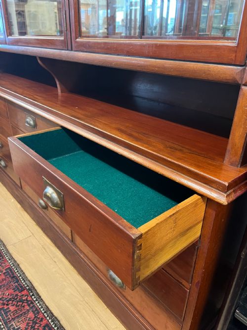 1930S E POLLARD CO LTD MAHOGANY SHOP DISPLAY CABINET WITH DRAWERS TO BASE - ADDITIONAL PHOTO 1