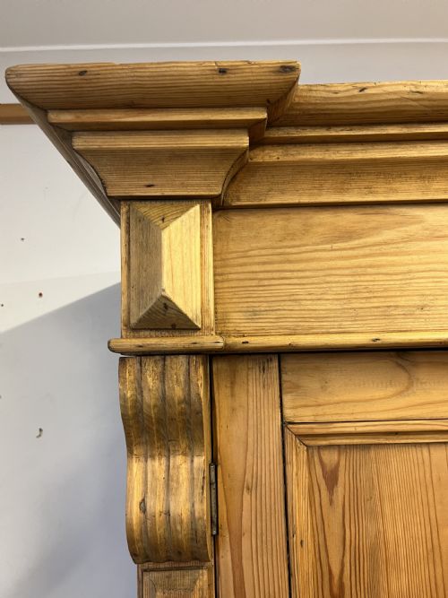 CIRCA 1900 EAST EUROPEAN KNOCK DOWN PINE WARDROBE - ADDITIONAL PHOTO 1