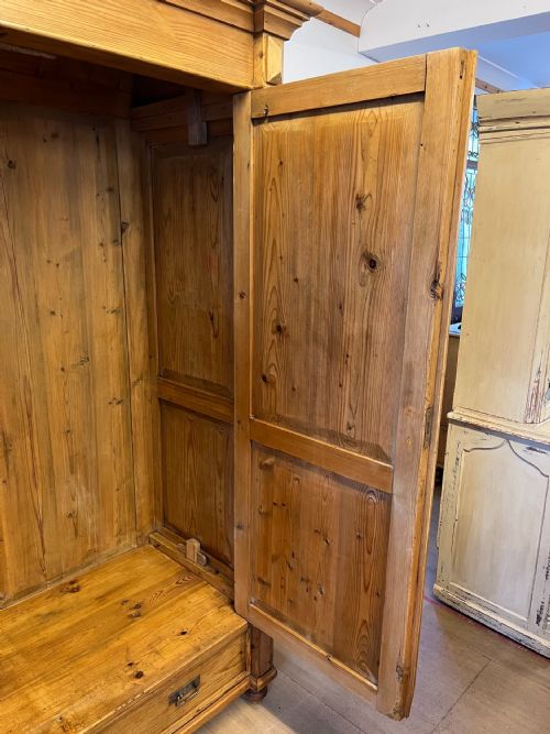CIRCA 1900 EAST EUROPEAN KNOCK DOWN PINE WARDROBE - ADDITIONAL PHOTO 5