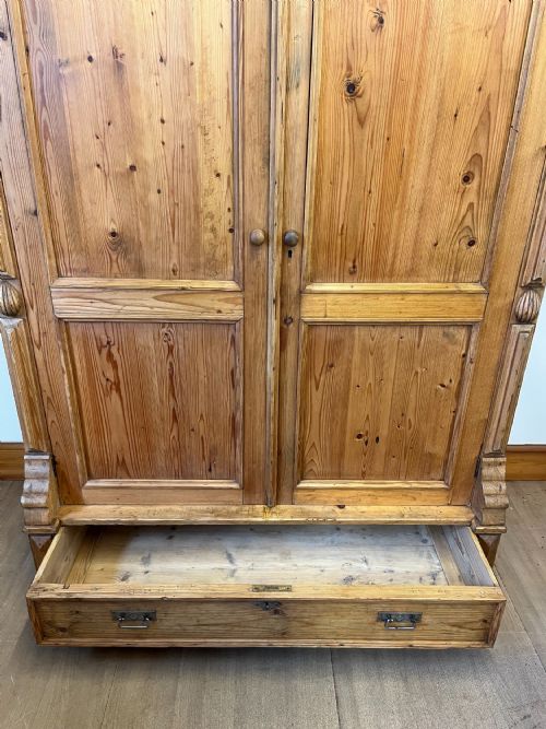 CIRCA 1900 EAST EUROPEAN KNOCK DOWN PINE WARDROBE - ADDITIONAL PHOTO 8