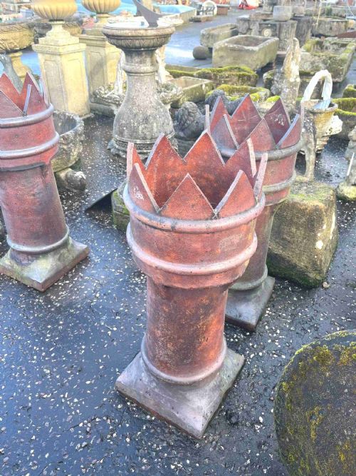PAIR OF VICTORIAN CROWN TOP CHIMNEY POTS - ADDITIONAL PHOTO 3