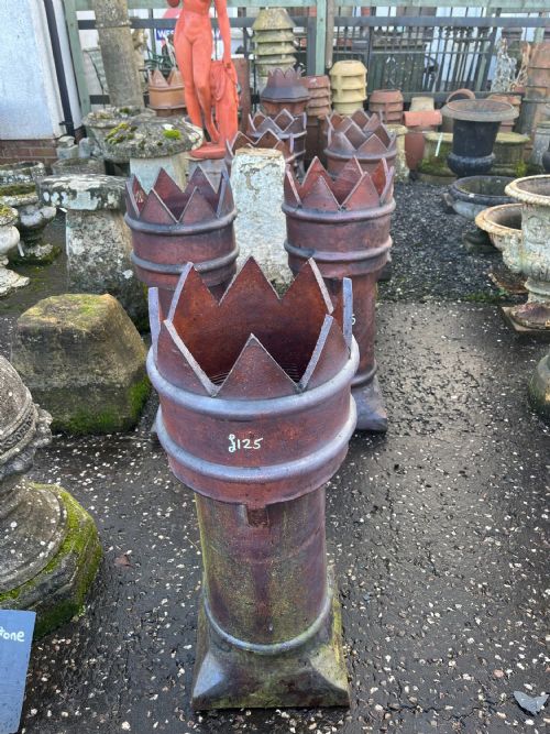 SINGLE VICTORIAN CROWN TOP CHIMNEY POT - ADDITIONAL PHOTO 1