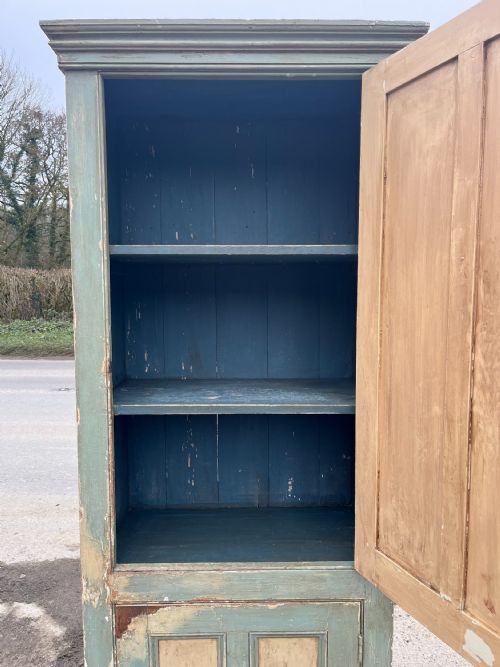 VICTORIAN PAINTED PINE 2 DOOR CUPBOARD - ADDITIONAL PHOTO 3
