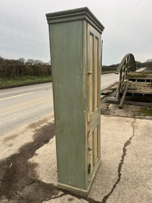 VICTORIAN PAINTED PINE 2 DOOR CUPBOARD - ADDITIONAL PHOTO 9